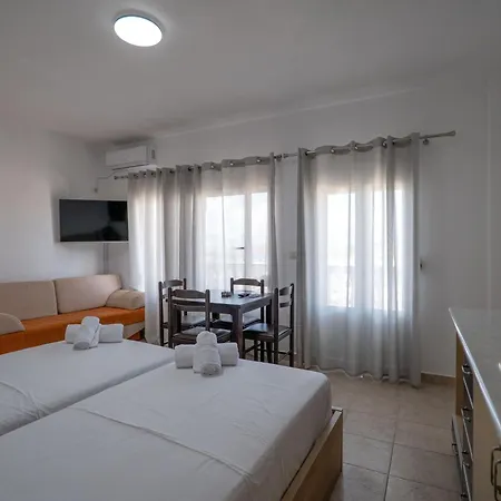 Horizon Apartment *