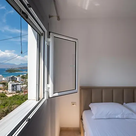 Horizon Apartment *